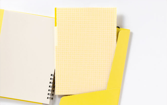 カバー裏側のポケット